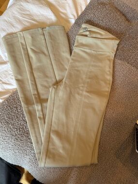 Light Beige Leggings - Soft Stretch Ponte